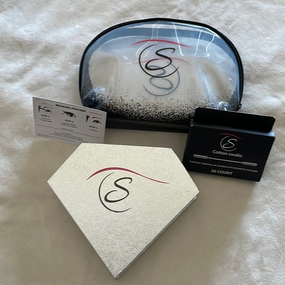 Magnetic lashes Love Kit (2 diff sets of lashes) - Picture 4 of 6